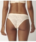 Triumph - Smart Lace Brazilian EX - kremowe - koronkowe majtki typu brazilian